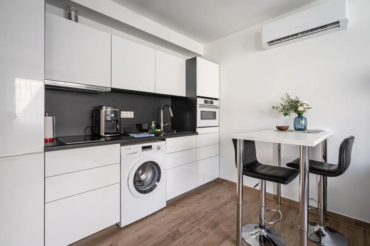 Lägenhet Everwood Studio With Ac Budapest